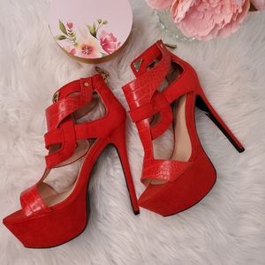 ♥️ BOGO free ♥️ Bebe Womens Red platform heels